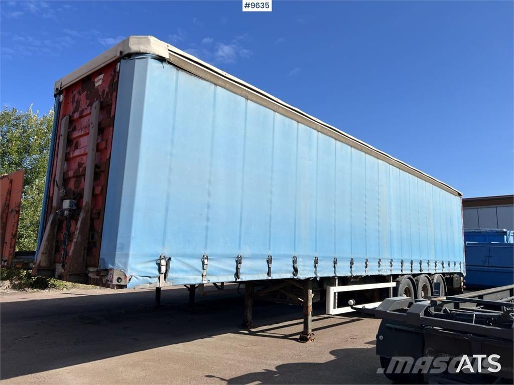 Fruehauf SS136/P3S Poluprikolice sa ciradom