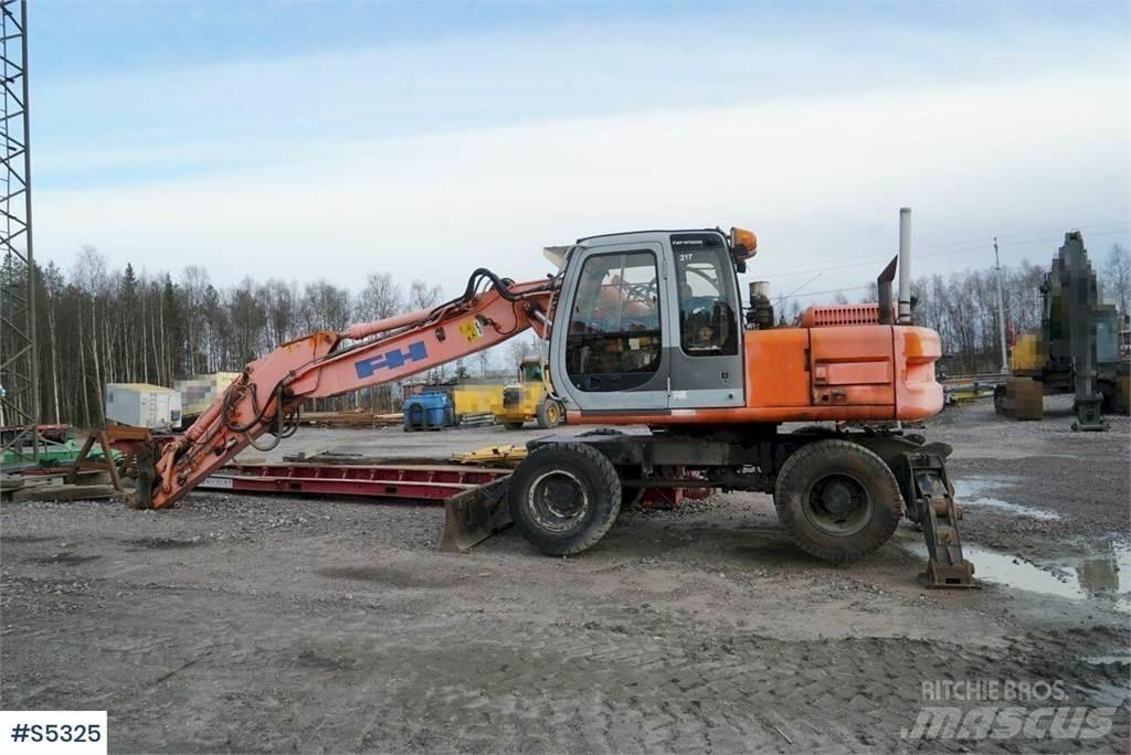 Hitachi EX165W Bageri točkaši