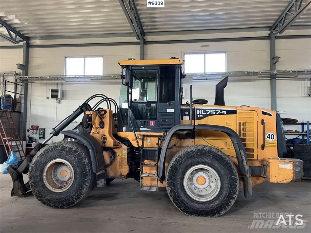 Hyundai HL757TM-9 Buldožeri na točkovima