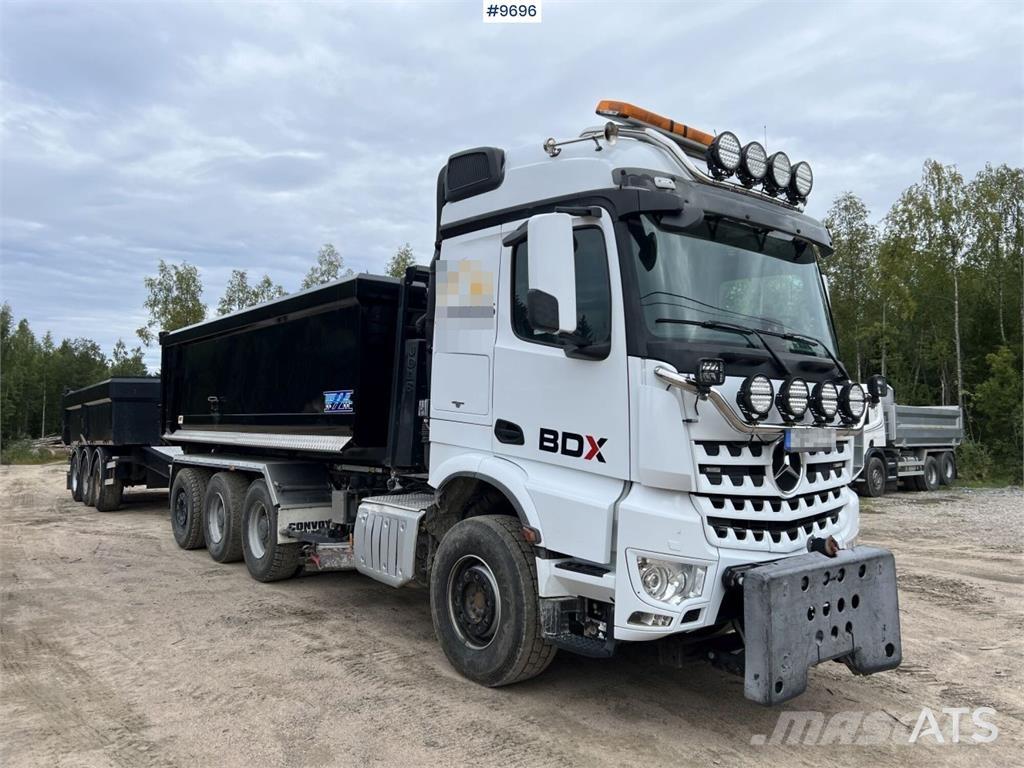 Mercedes-Benz Arocs Rol kiper kamioni sa kukom za podizanje tereta