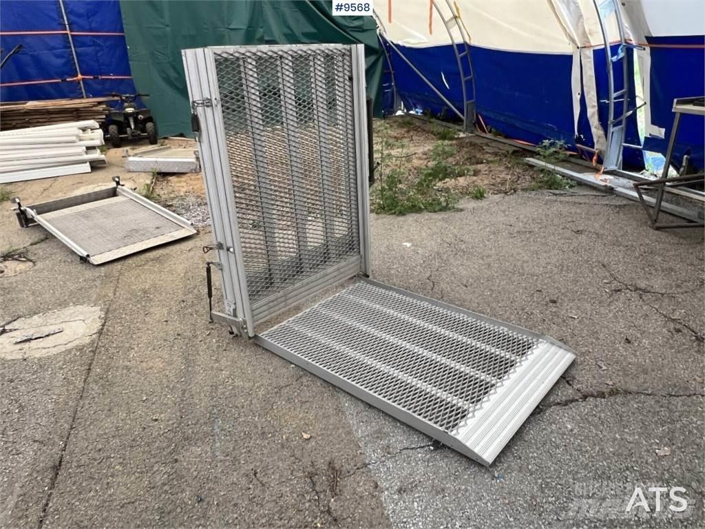  Ramp U-lift Polovni alati za upravljanje teretom