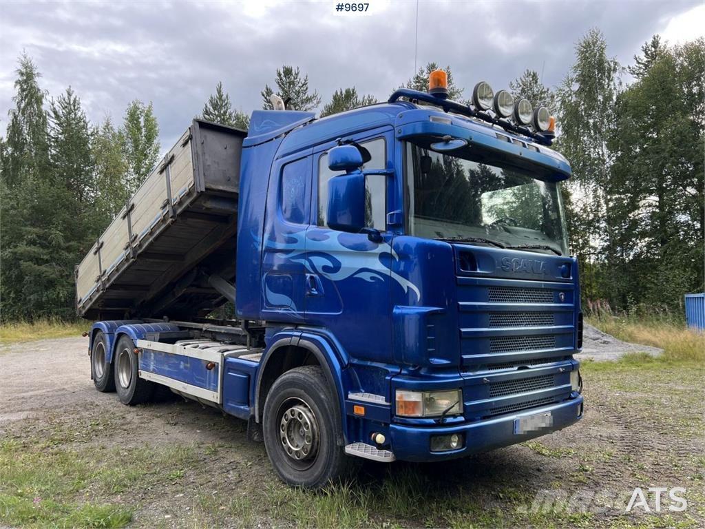 Scania R124GB6X4NB470 Rol kiper kamioni sa kukom za podizanje tereta