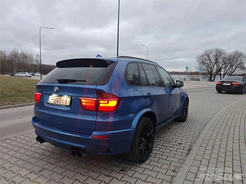 BMW  Automobili