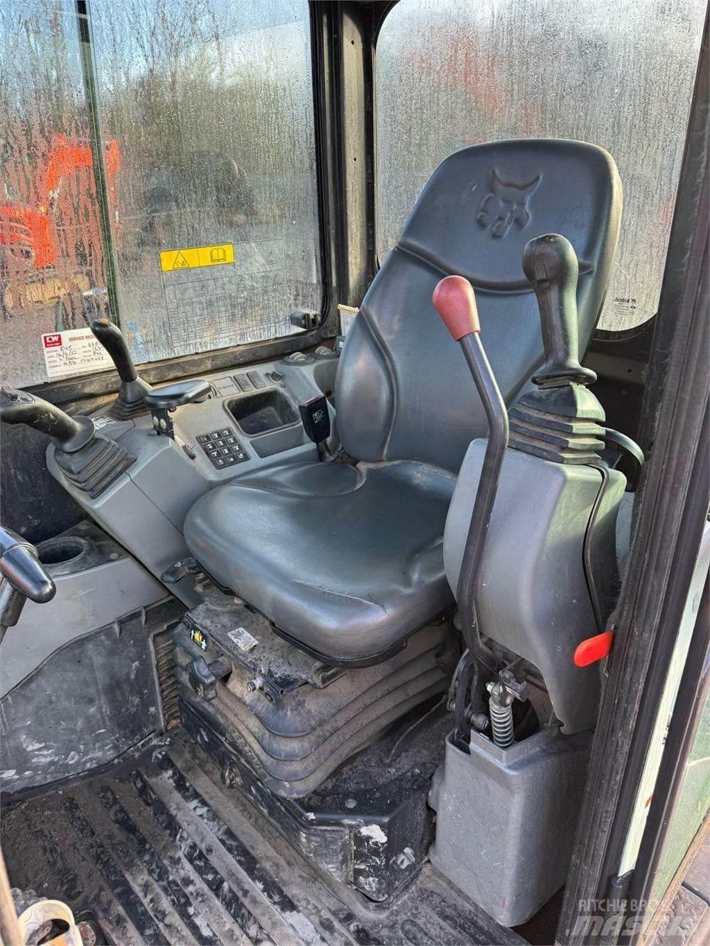 Bobcat E45 Bageri guseničari