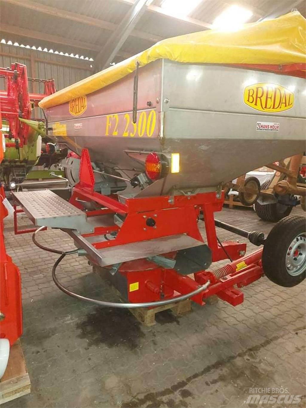 Bredal F2 2500 Rasturači mineralnog đubriva