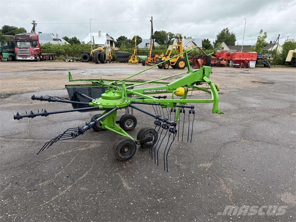 Deutz-Fahr 300 Mešaona stočne hrane