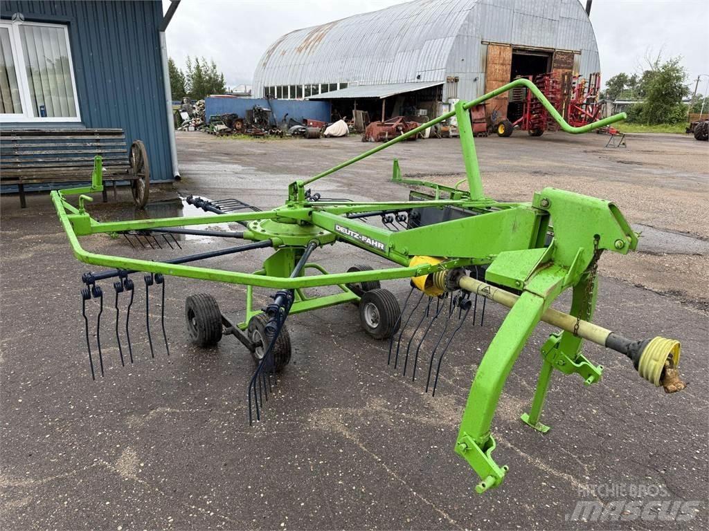 Deutz-Fahr 300 Mešaona stočne hrane