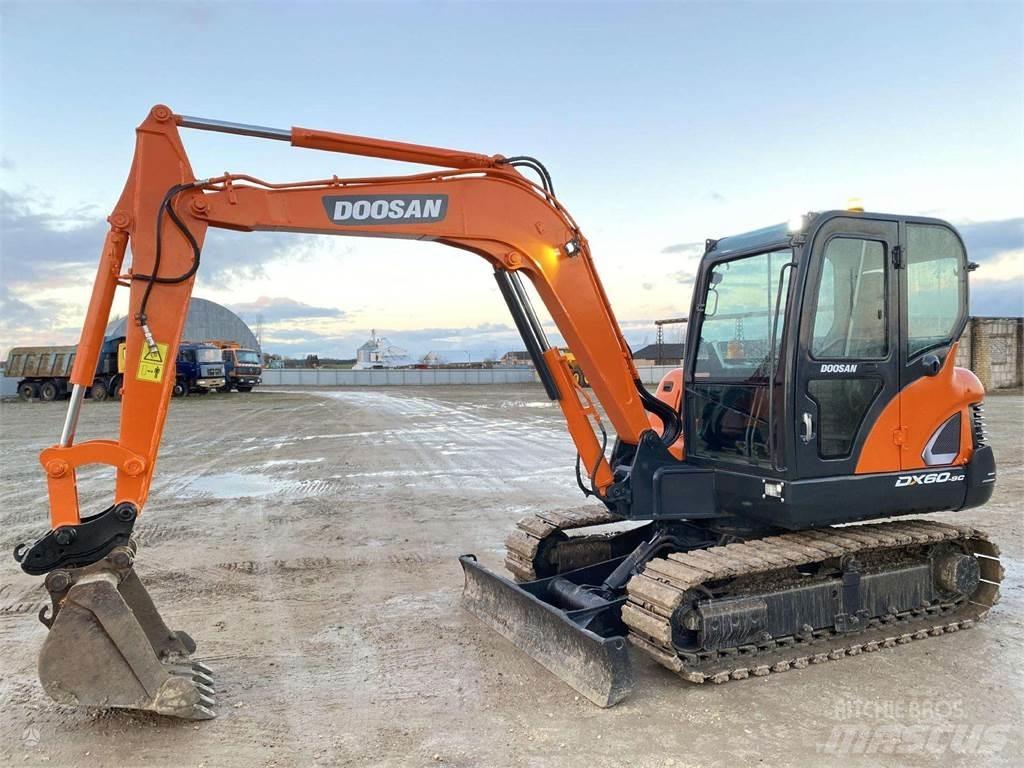 Doosan DX 60 C Mini bageri < 7t