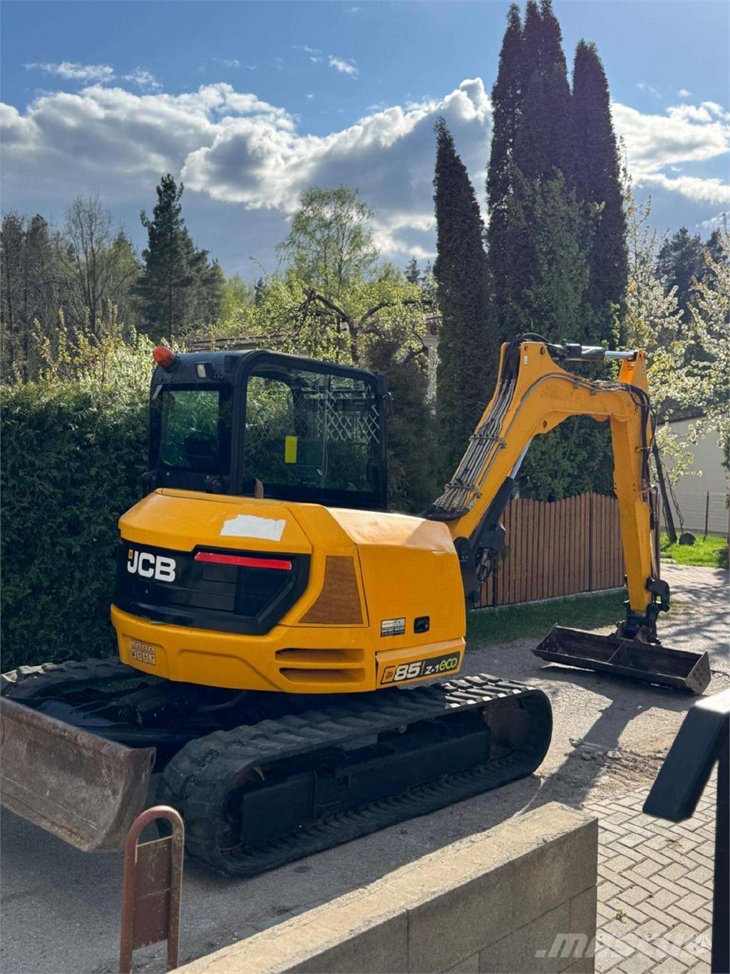 JCB 85Z-1 Bageri guseničari
