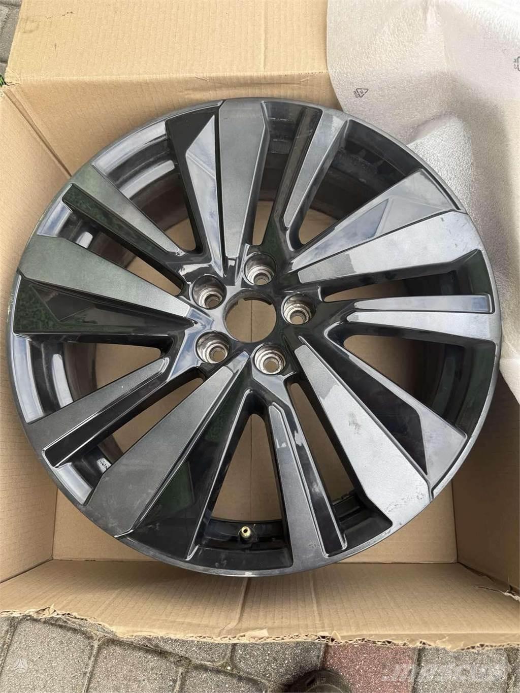 Peugeot 3008 Gume, točkovi i felne
