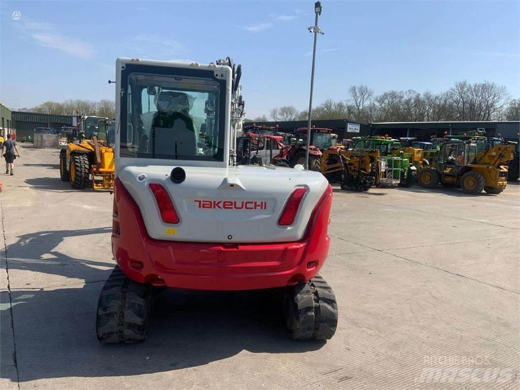 Takeuchi TB370 Bageri guseničari