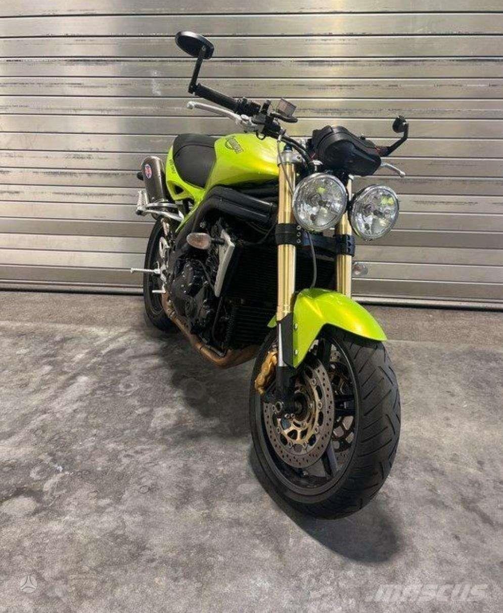 Triumph  Terenska vozila