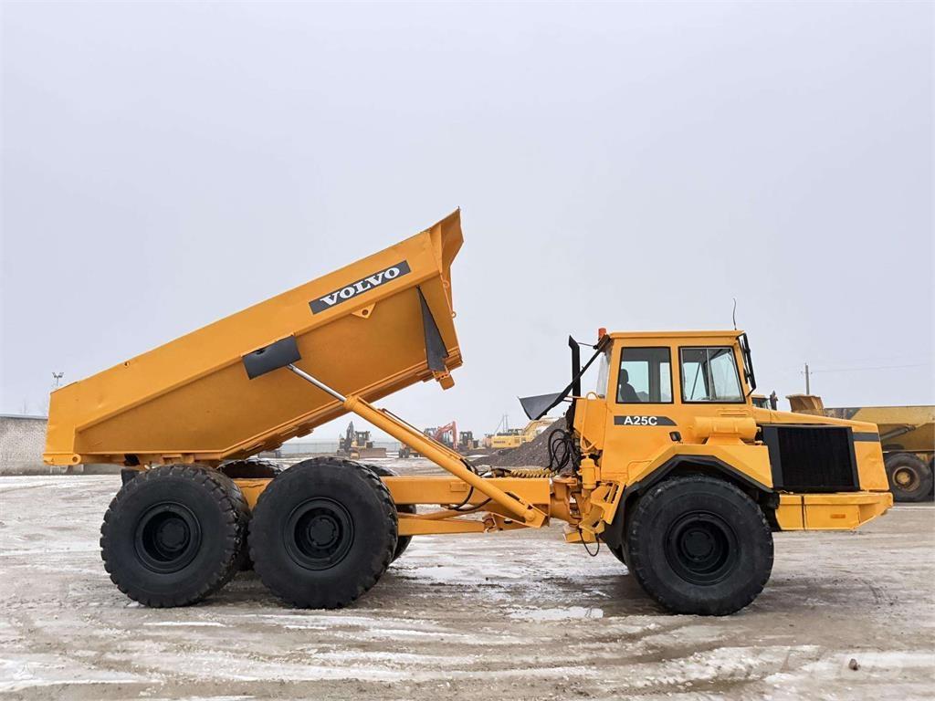 Volvo A25C Zglobni damperi