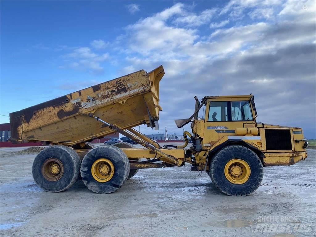 Volvo A25C , Nr.4 Zglobni damperi