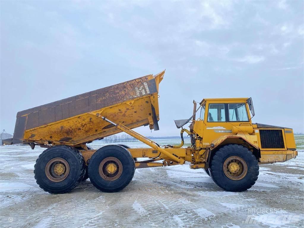 Volvo A25C , Nr. 5 Zglobni damperi