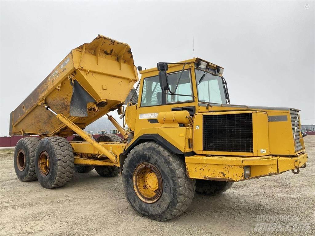 Volvo A25C , Nr.6 Zglobni damperi