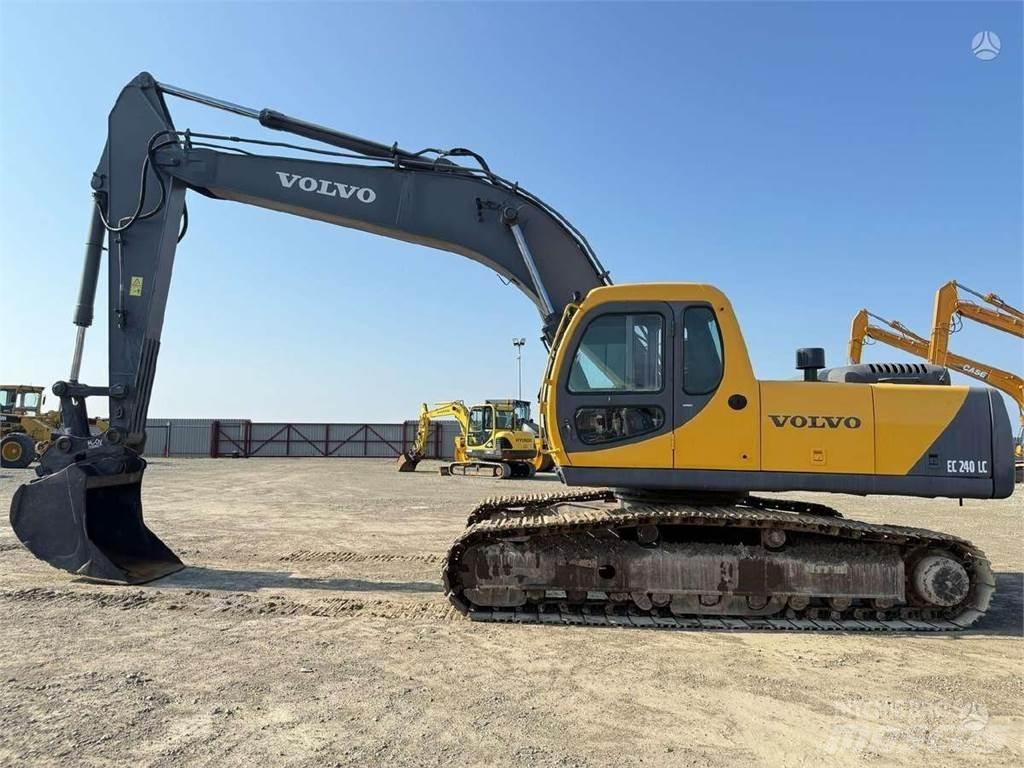Volvo EC 240 LC Bageri guseničari