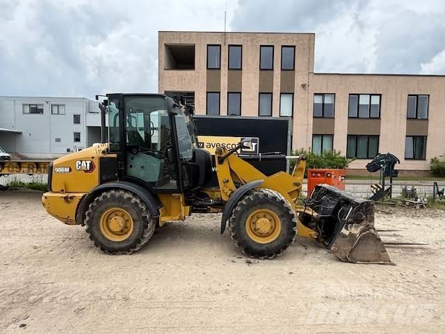 CAT 906 Utovarivači na točkove