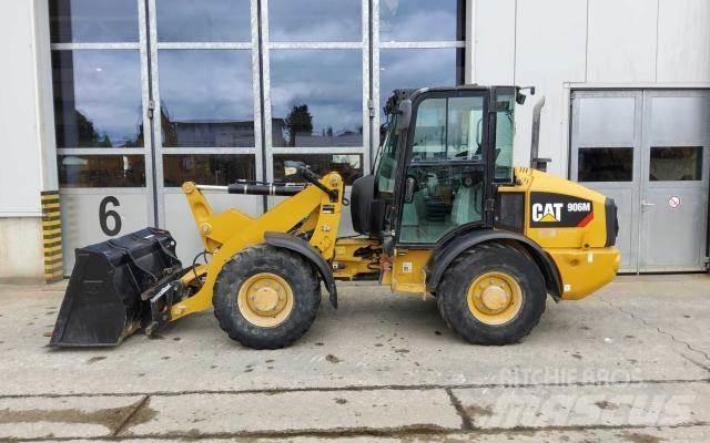 CAT 906M Utovarivači na točkove