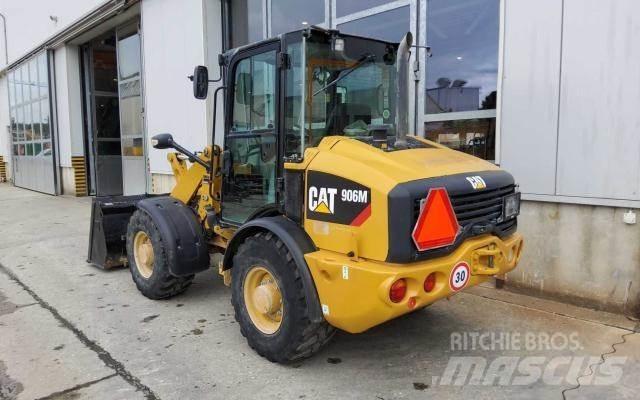 CAT 906M Utovarivači na točkove