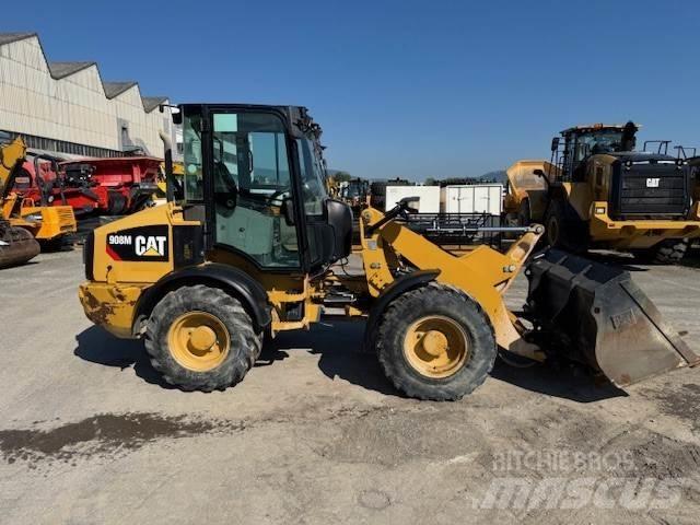 CAT 908M Utovarivači na točkove