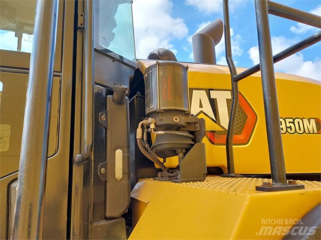 CAT 950M Utovarivači na točkove