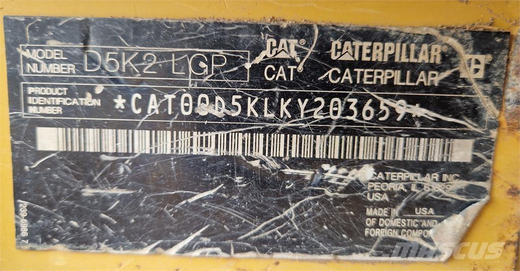 CAT D5K2 Buldožeri guseničari