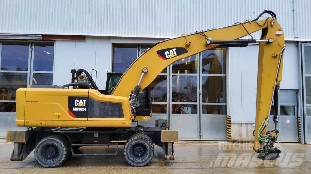 CAT MH3024 Polovni specijalni bageri