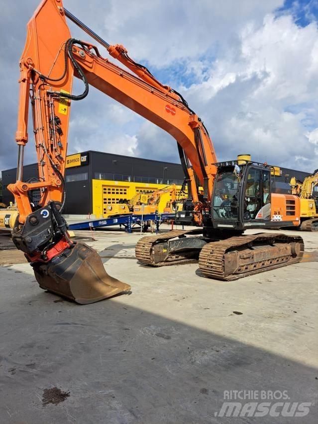 Hitachi ZX300LC-6 Bageri guseničari