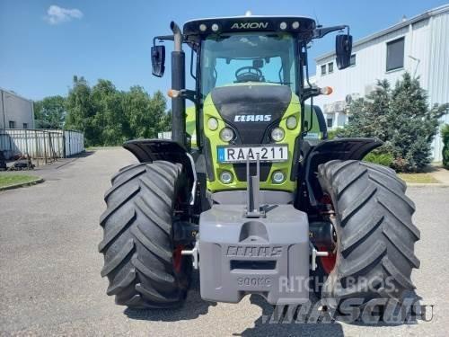 CLAAS Axion 810 Traktori