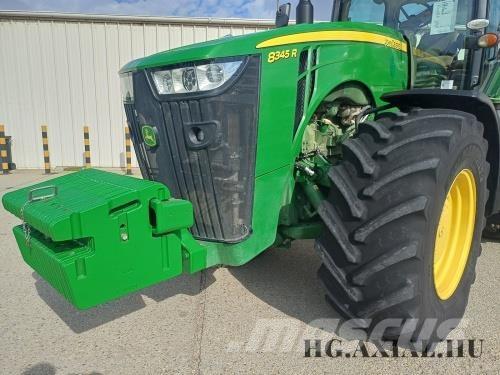 John Deere 8345R Traktori
