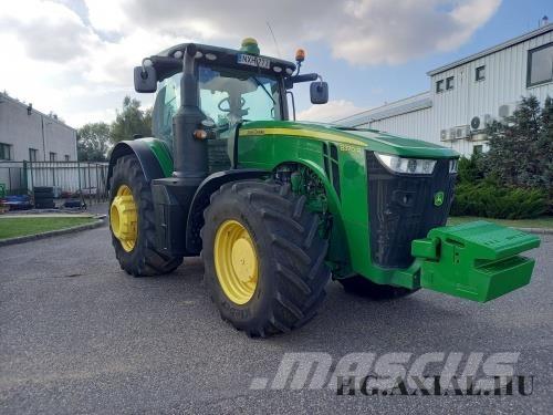 John Deere 8370R Traktori