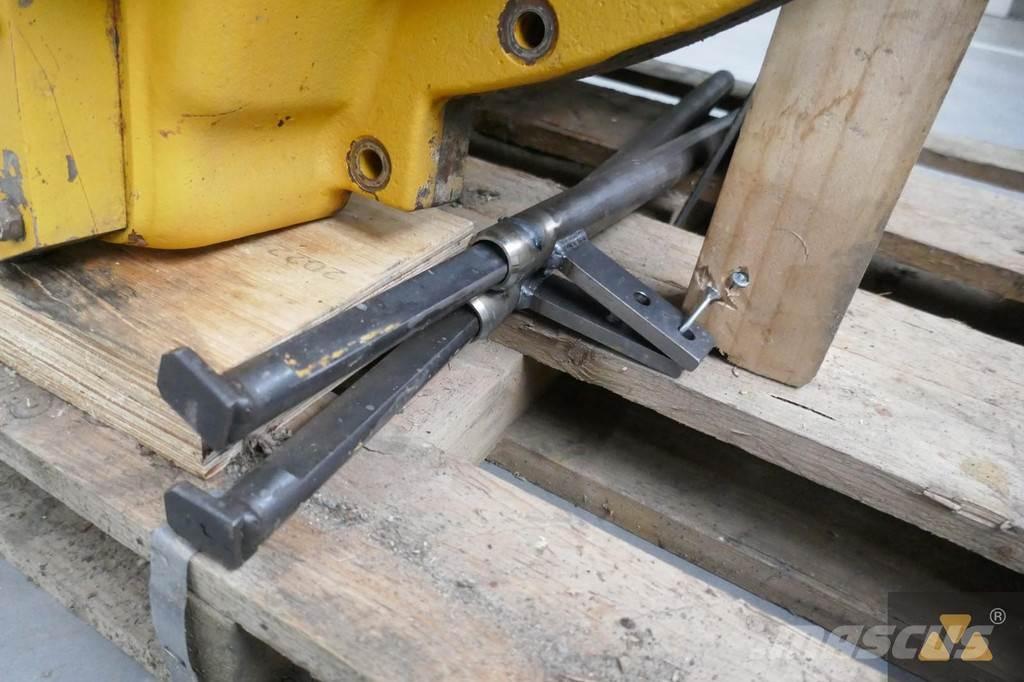 CAT 105-8185 Menjači