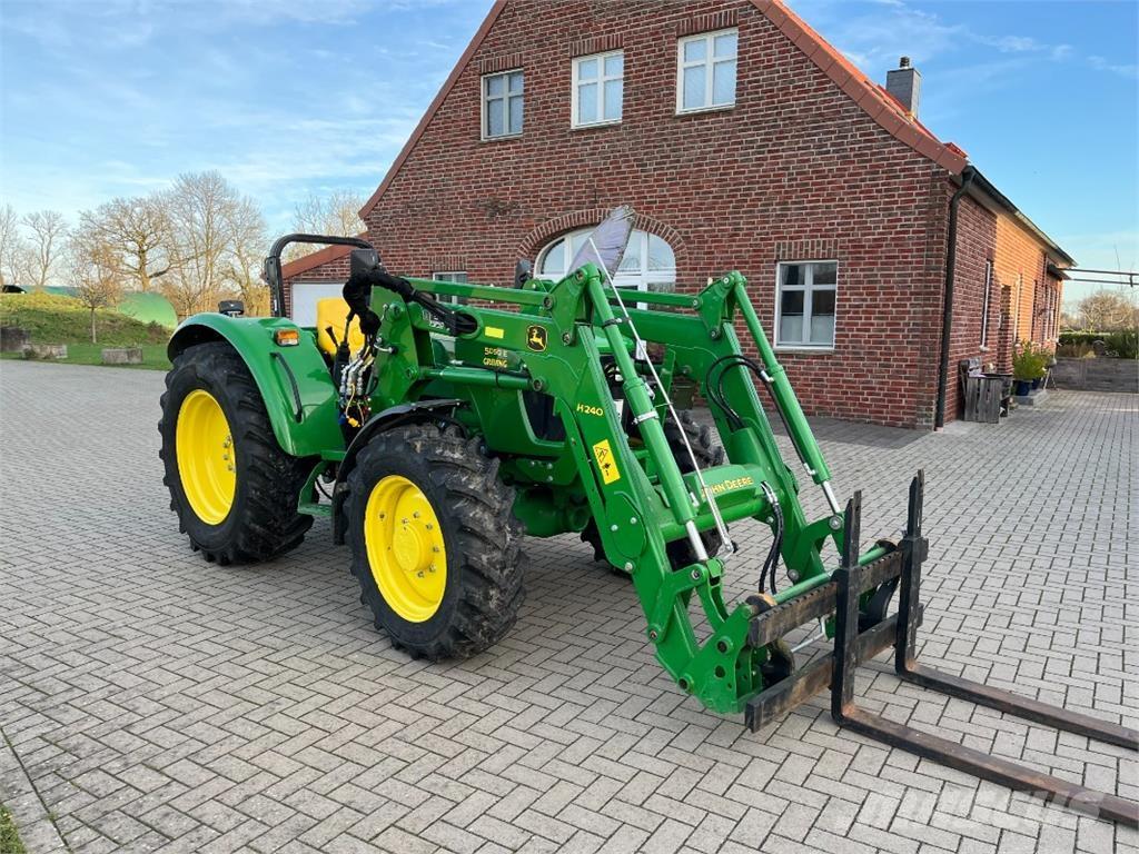 John Deere 5050E Traktori