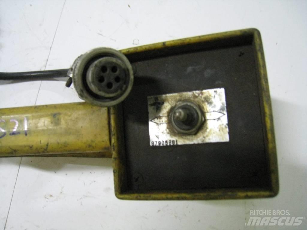 CAT BB 650 Elektronika