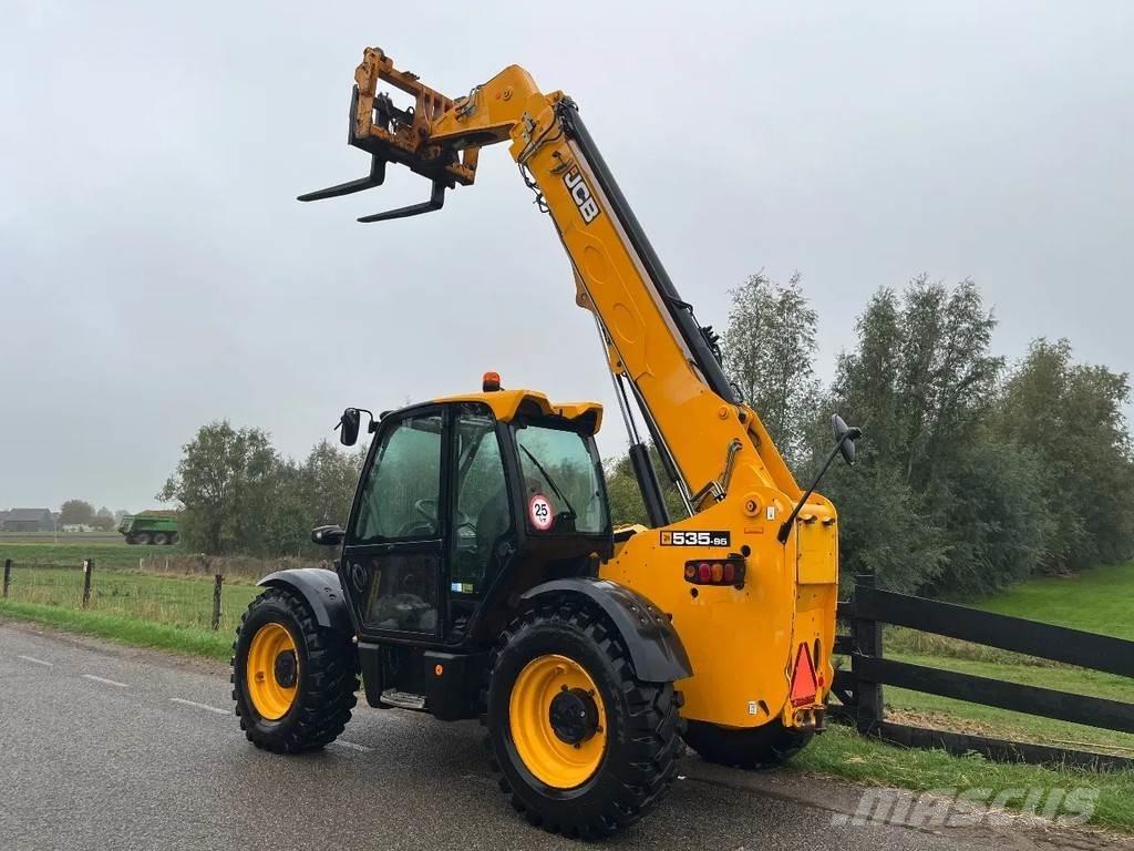 JCB 535 - 95 Poljoprivredni teleskopski utovarivači