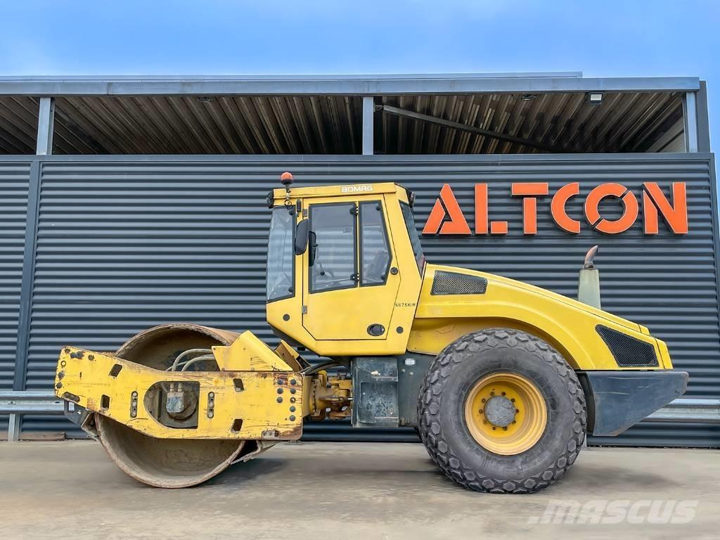 Bomag BW 213 D H-4 Valjci sa jednim bubnjem