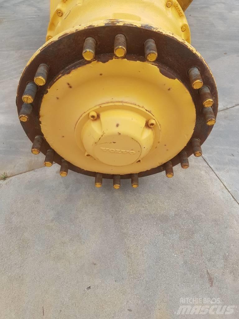 Volvo L110E Osovine