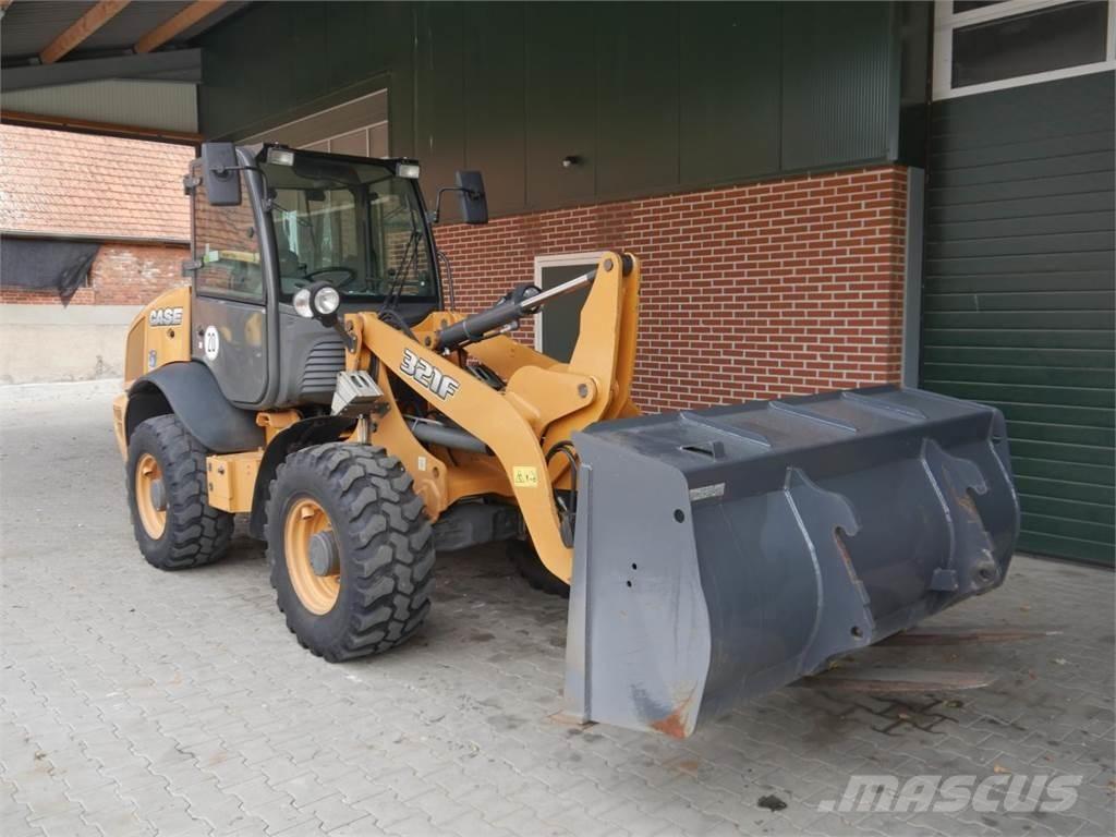 Case IH 321F Utovarivači na točkove