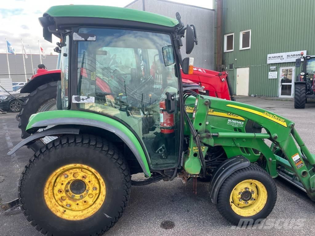 John Deere 3720 Manji traktori