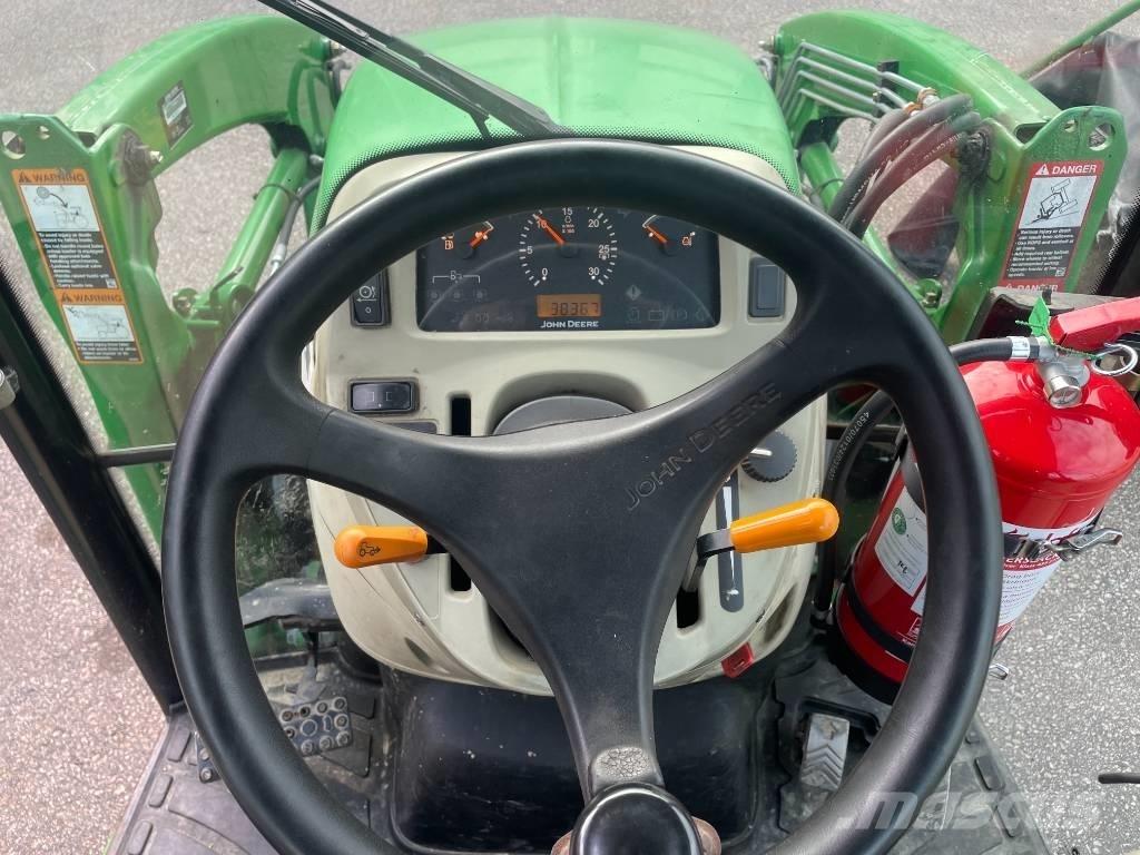 John Deere 3720 Manji traktori