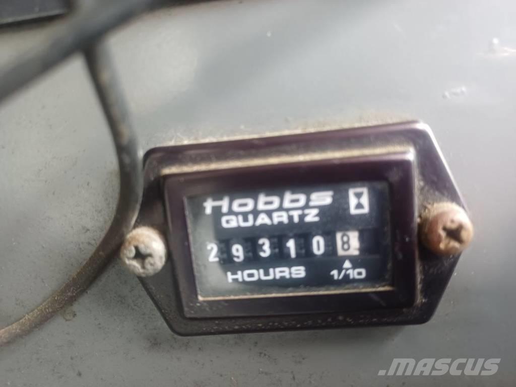 Kobelco CKE 2500 Derik kranovi