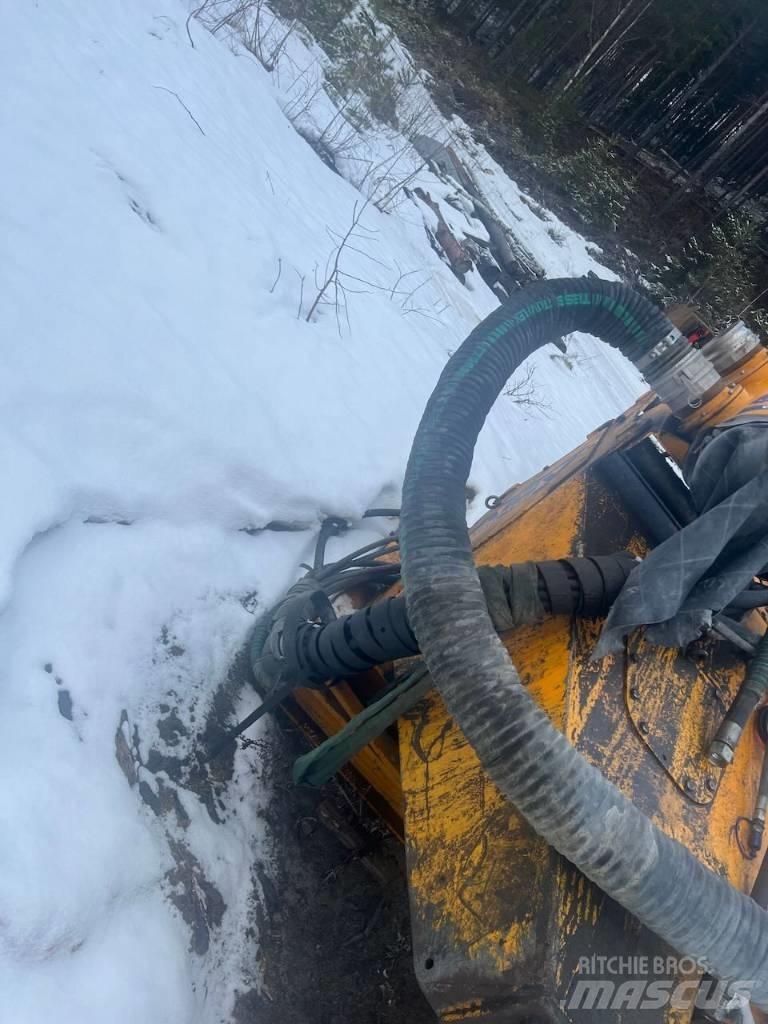 CAT 325 FL CR Terenske bušilice