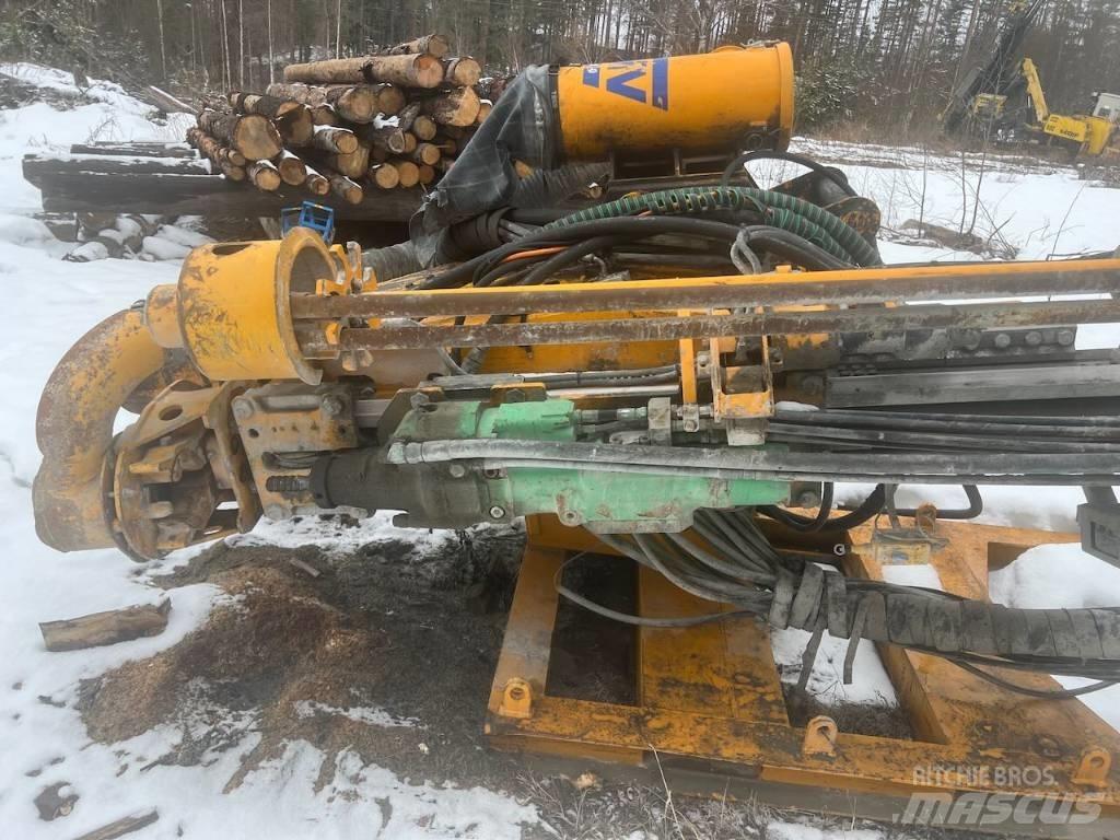 CAT 325 FL CR Terenske bušilice