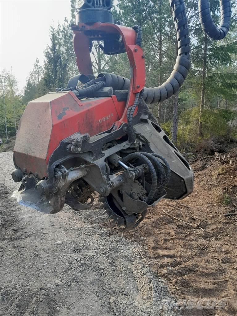 Komatsu C93 Glave za kombajne