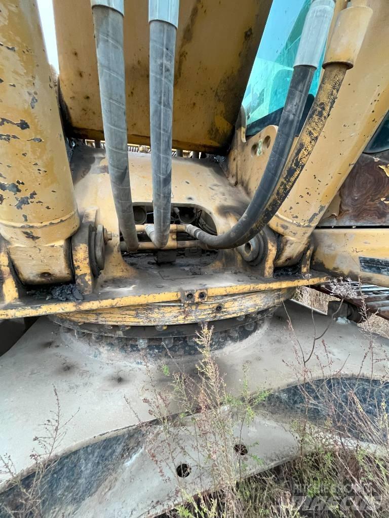 CAT 330 CL Bageri guseničari