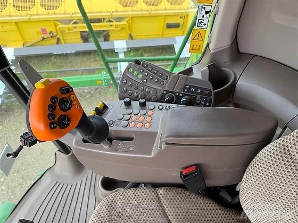 John Deere T560i Kombajni