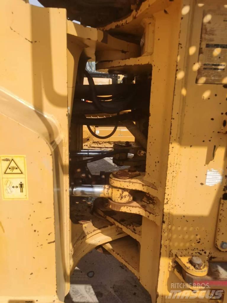 Komatsu WA 500-3 Utovarivači na točkove
