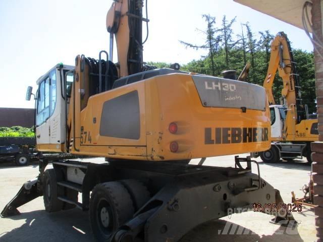 Liebherr LH 30 M Bageri za prenos primarnih/sekundarnih sirovina