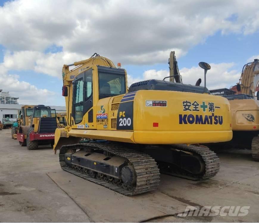 Komatsu pc220-8 Bageri guseničari